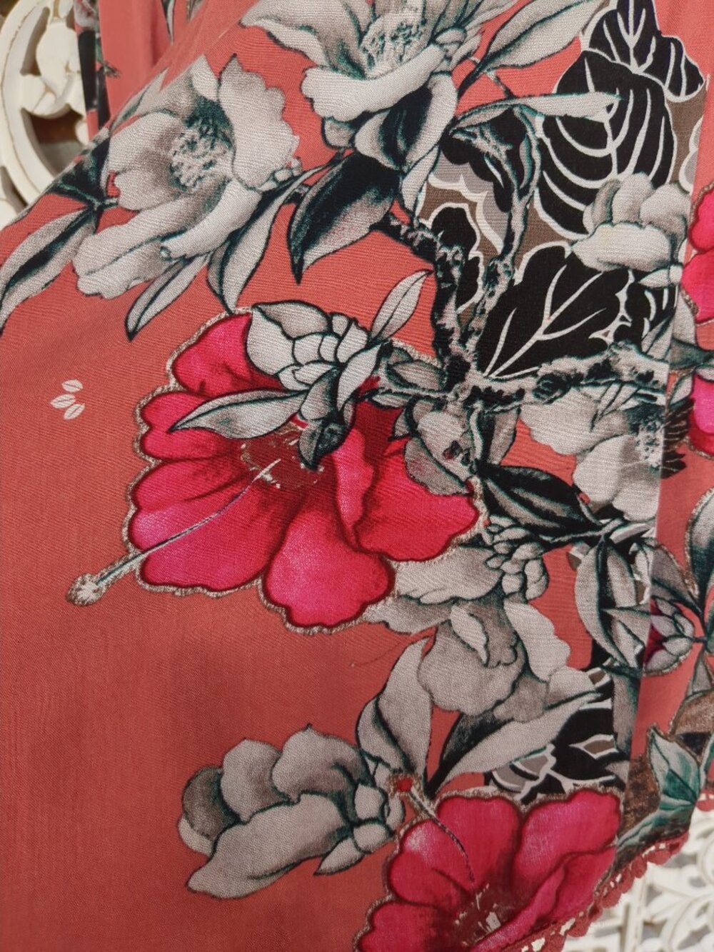 Long Sleeve Flowt Floral Boho Tunic - Picture 9 of 16